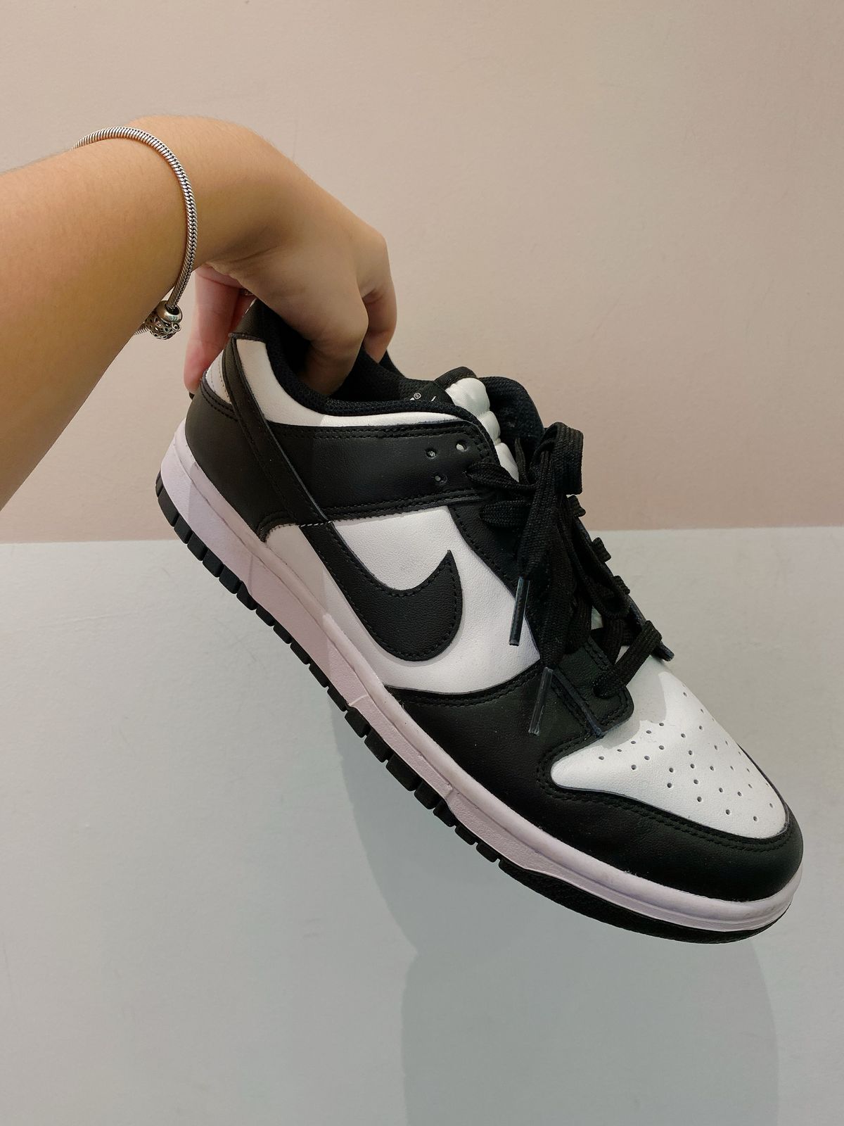 Tênis dunk low panda Nike 34