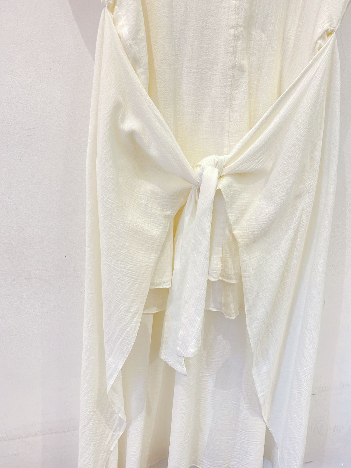 Vestido midi off white Cris Barros 40