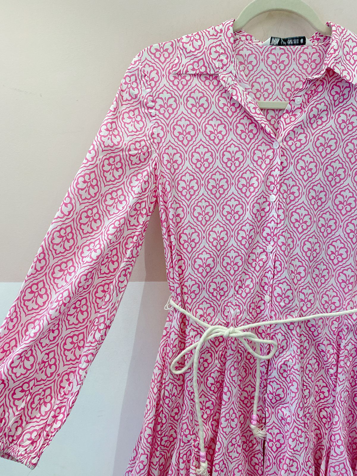 Vestido curto rosa Zara PP